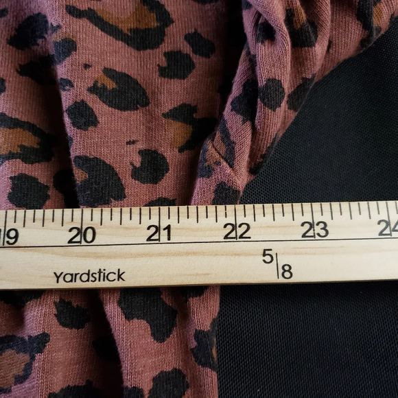 SunDry Leopard Print Drapey Crewneck Sweatshirt Women’s 2 - Picture 8 of 8